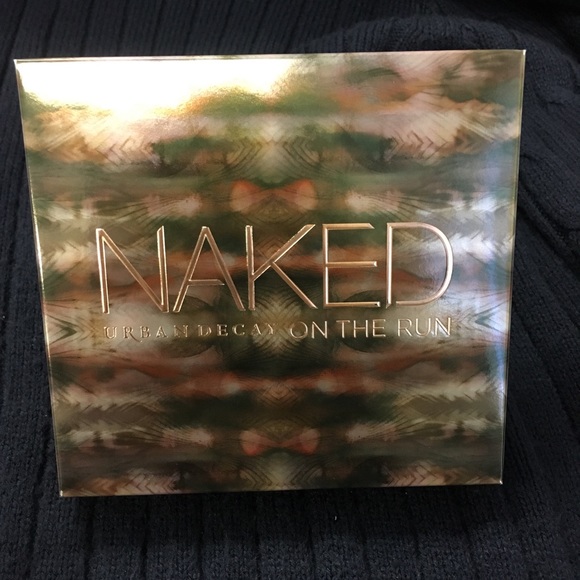 Urban Decay Other - Urban Decay Naked On the Run Travel Kit